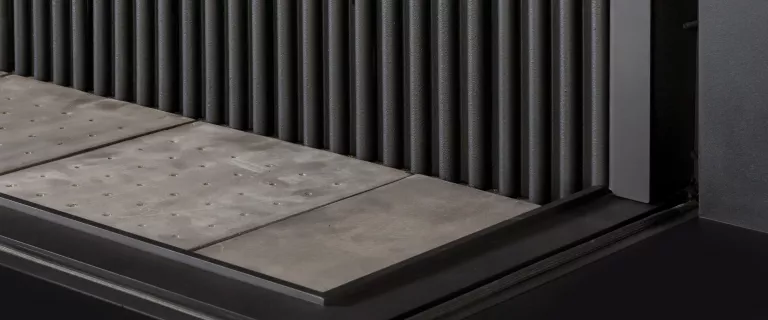 UltimeD Wood Closed Fireplace by Metalfire